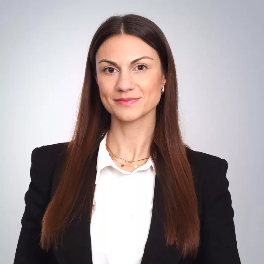 Recruiting Manager Claudia Silitra