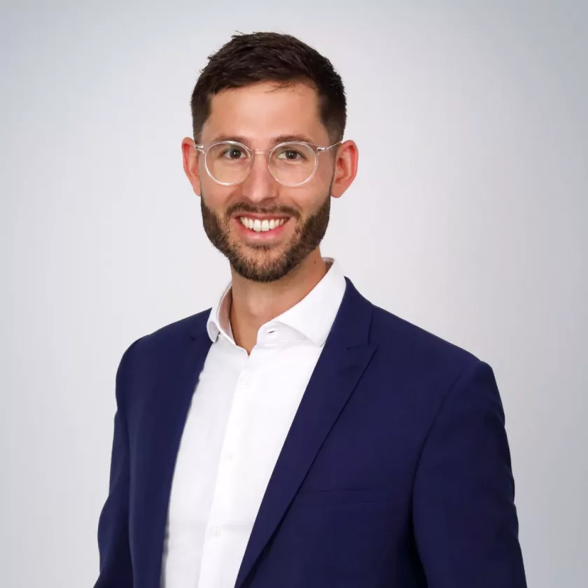 Pacura med Mitarbeiter Benjamin Beller