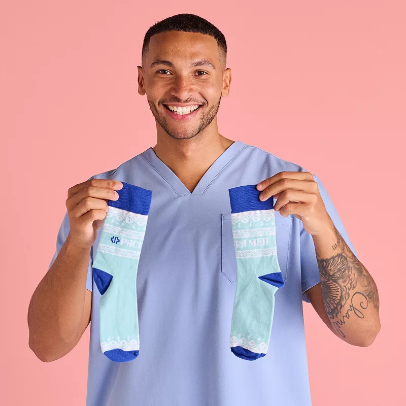 Pacura med Weihnachtssocken